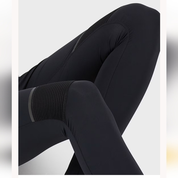 ON Running Black Tights Long Size Small - Picture 12 of 13